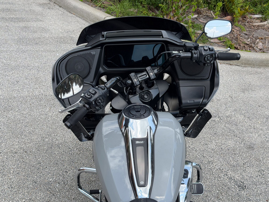 Road Glide®