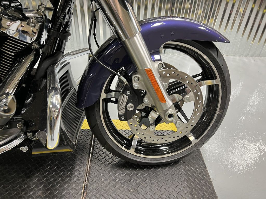 Street Glide®