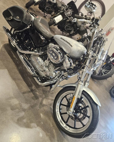 Sportster® SuperLow®