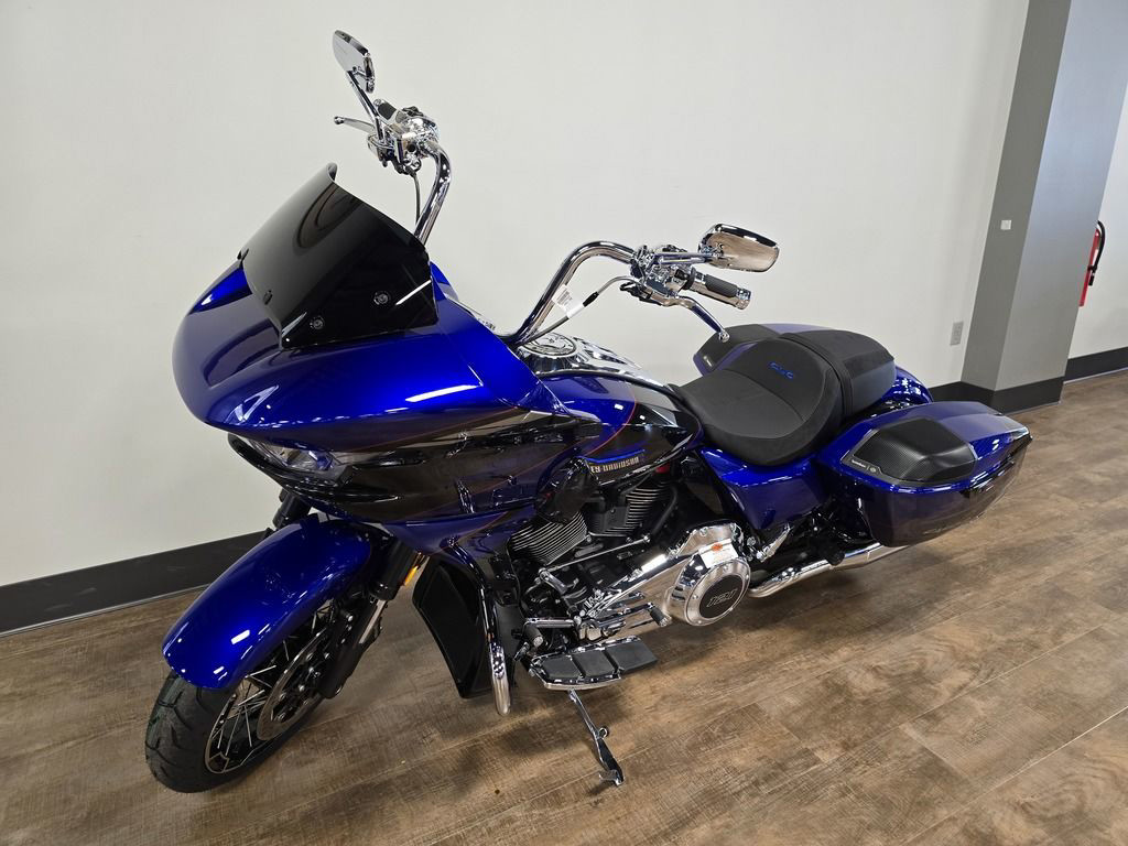 CVO® Road Glide®