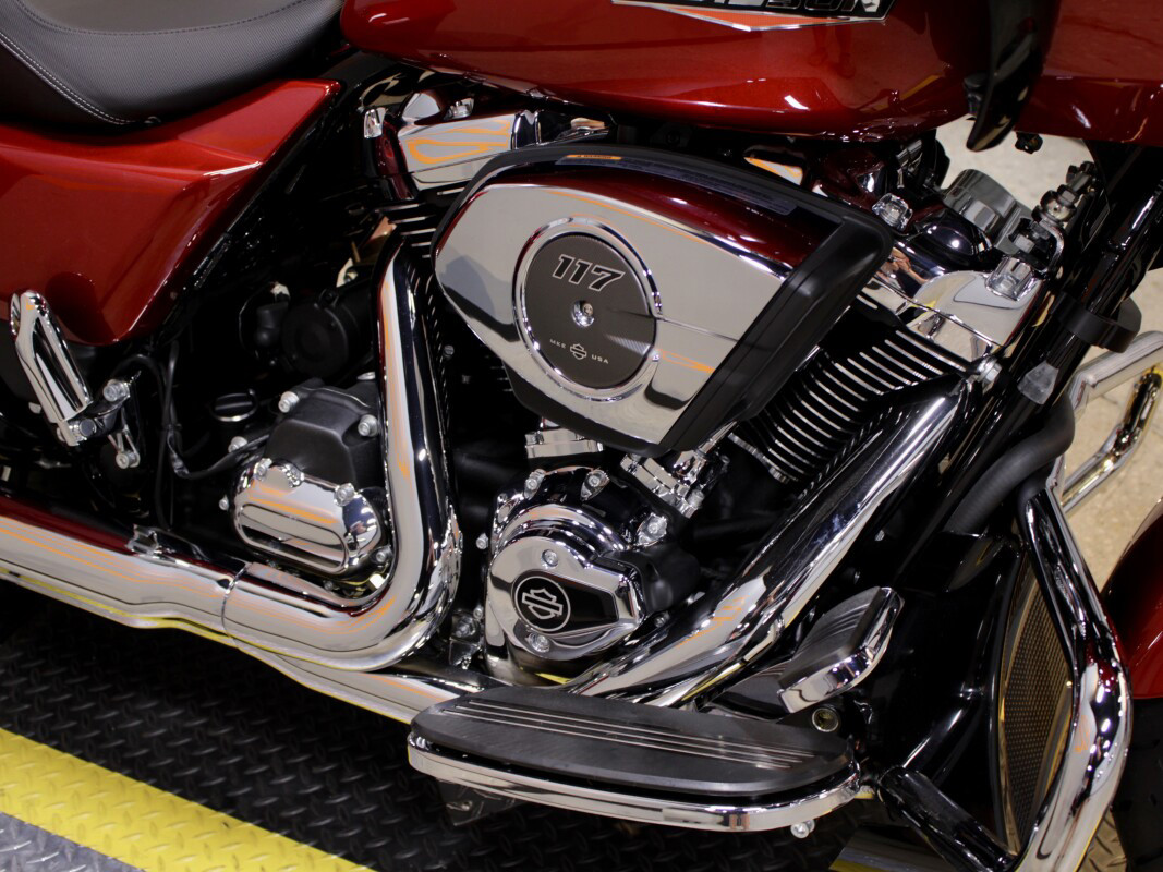 Road Glide®