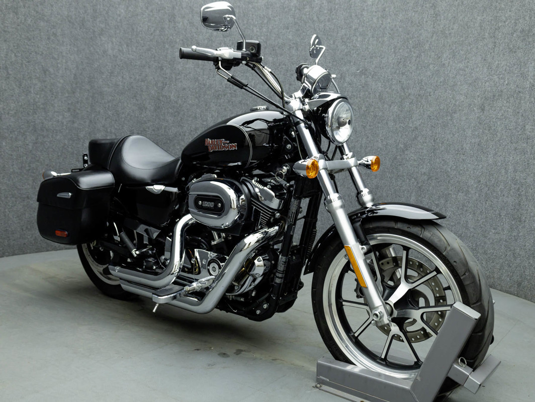 Sportster® SuperLow® 1200T