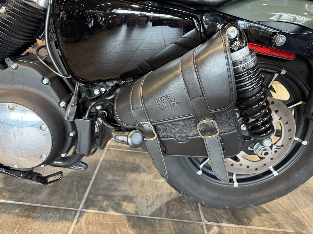 Iron 883®