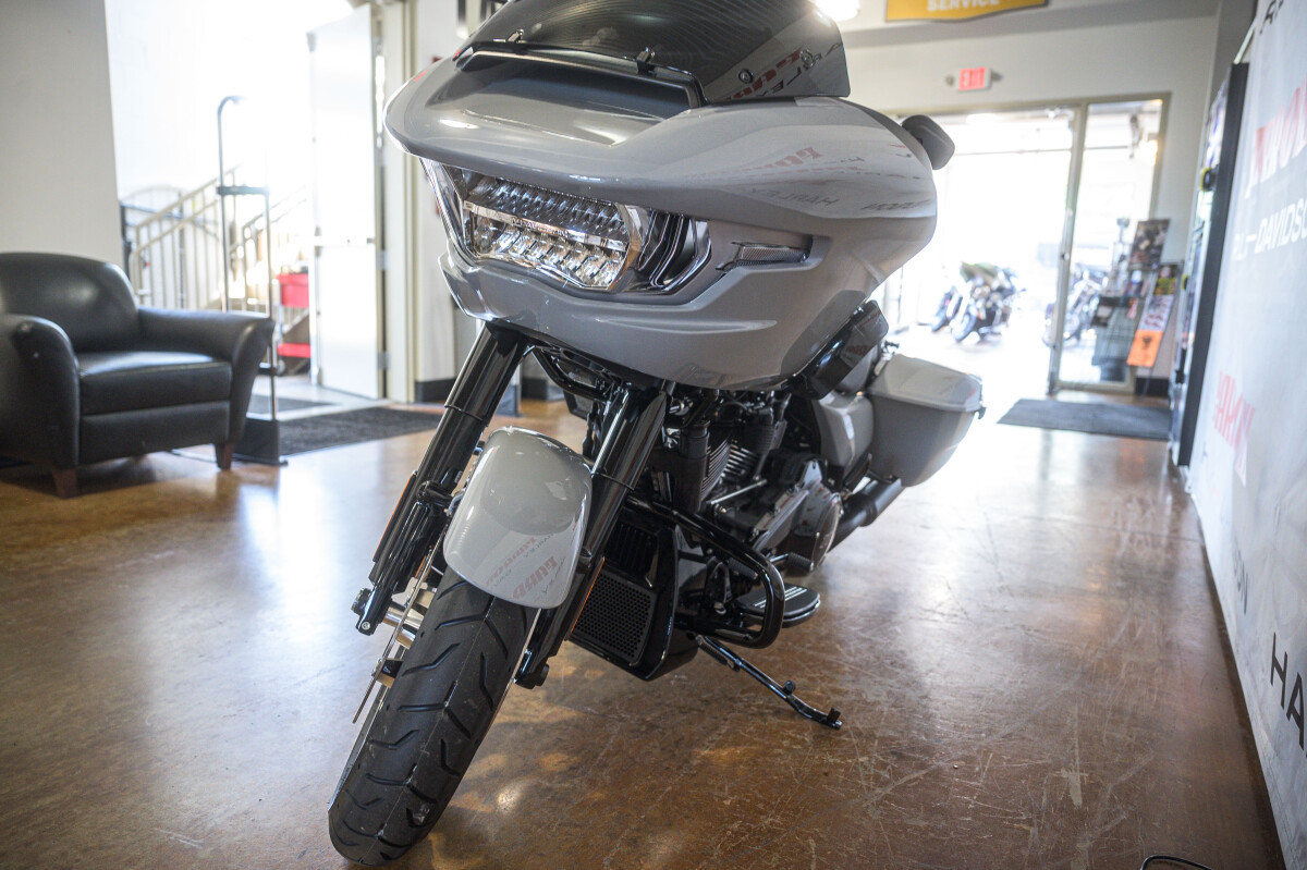 Road Glide®