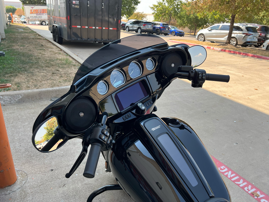 Street Glide® ST