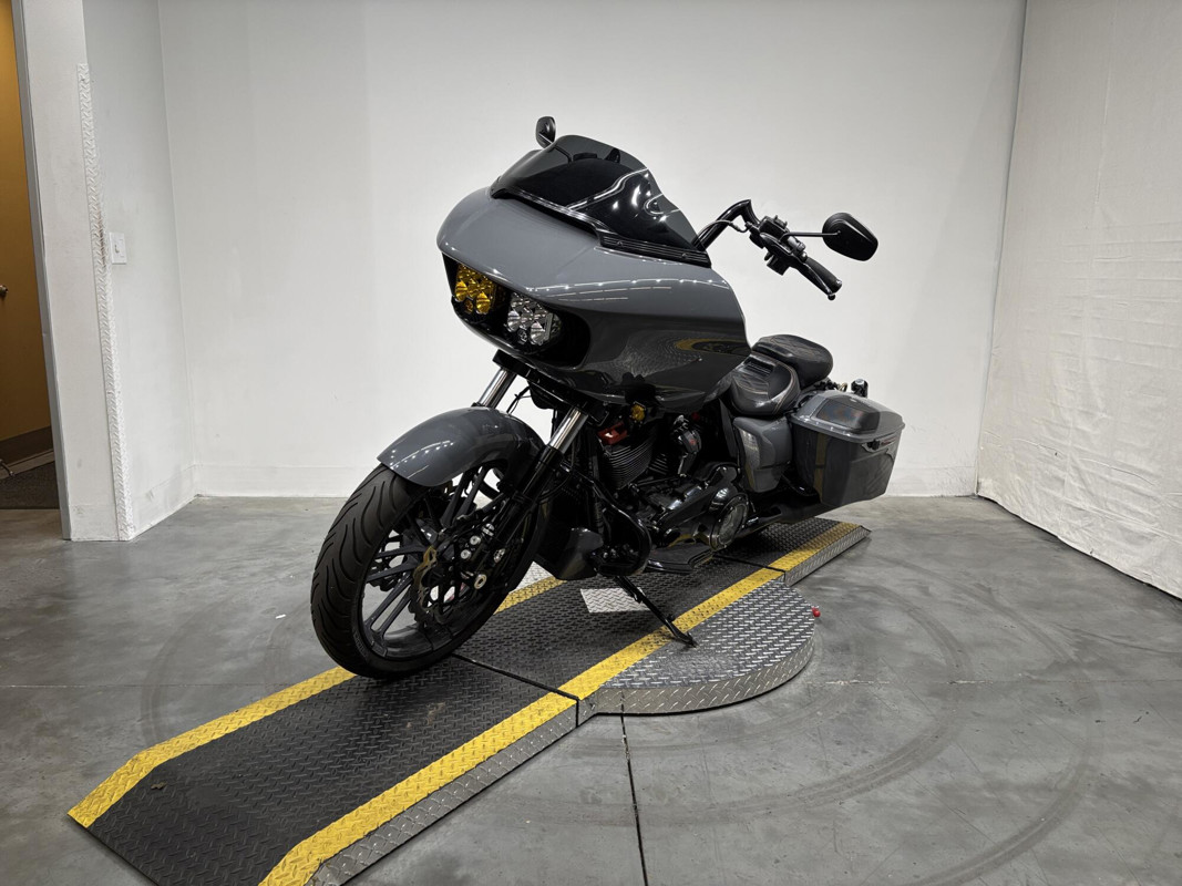 CVO® Road Glide®