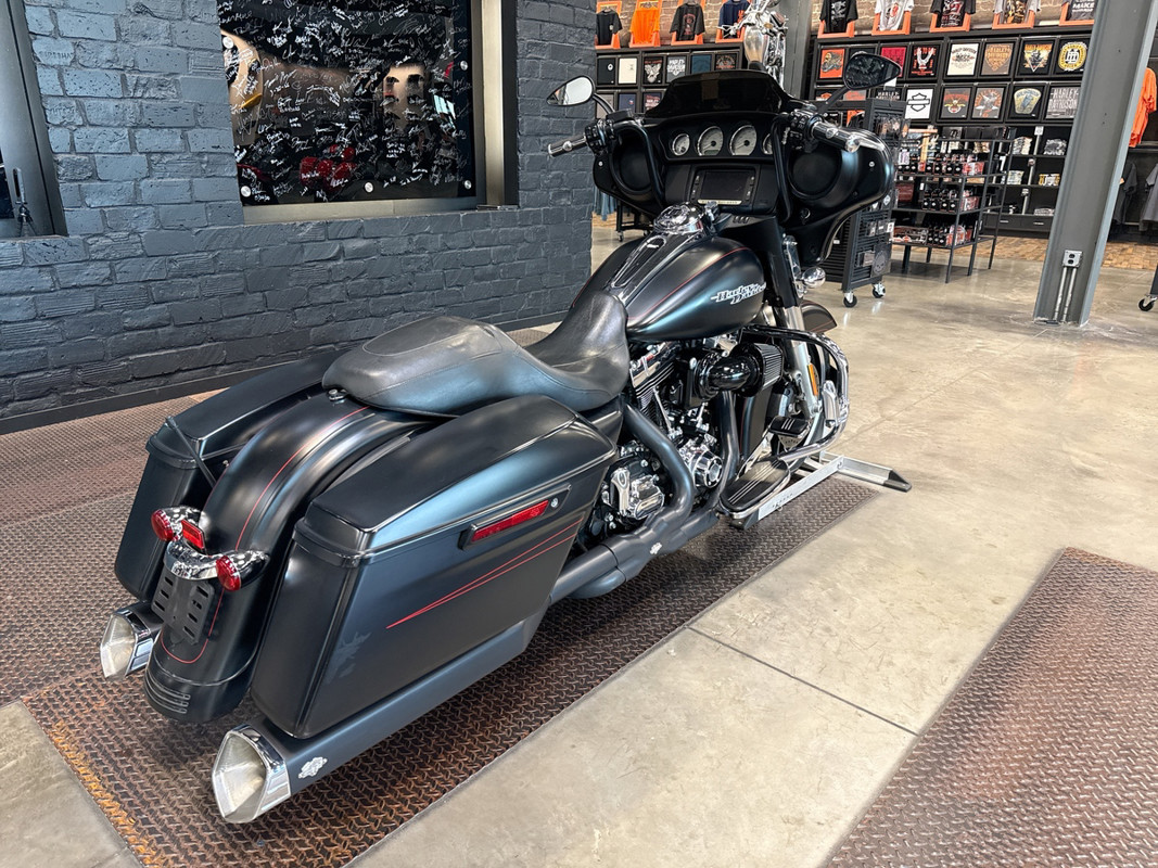 Street Glide® Special