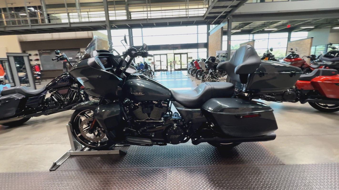 Road Glide®