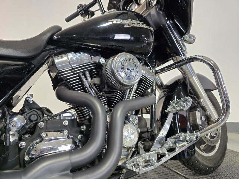 Street Glide®