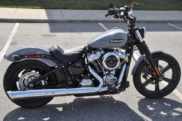 Street Bob®