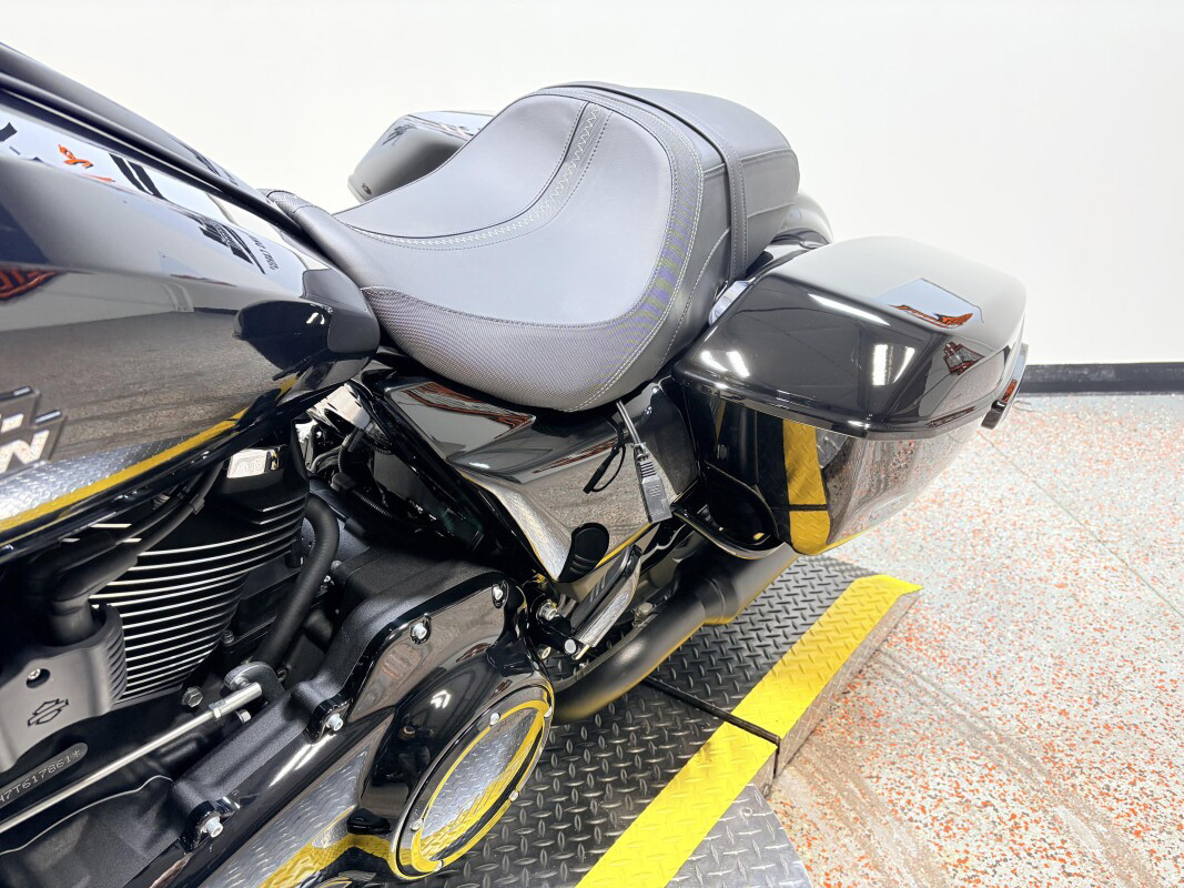 Road Glide®