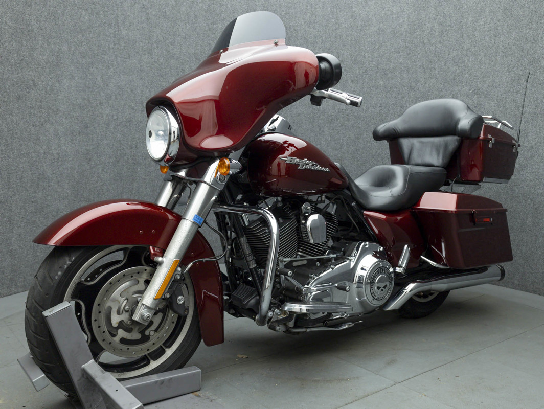 Street Glide®