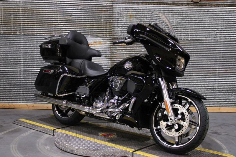 Street Glide® Ultra