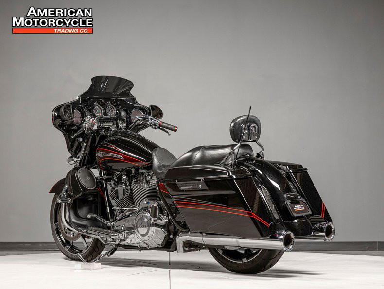 CVO™ Street Glide®