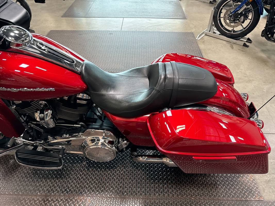 Road Glide®