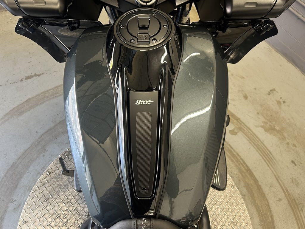 Road Glide®