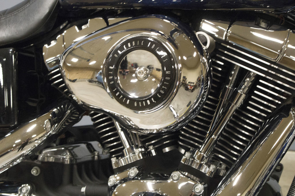 Dyna® Super Glide Custom