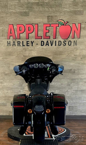 Street Glide® ST