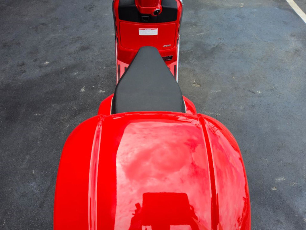 GTS 300 Super Sport