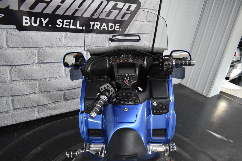 Gold Wing (Audio/Comfort)