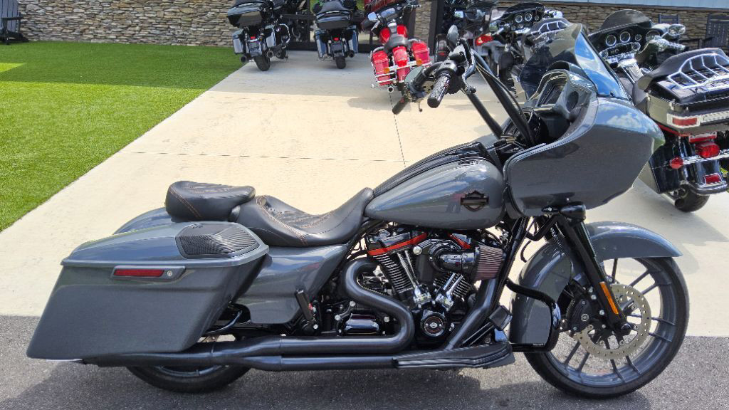 CVO® Road Glide®