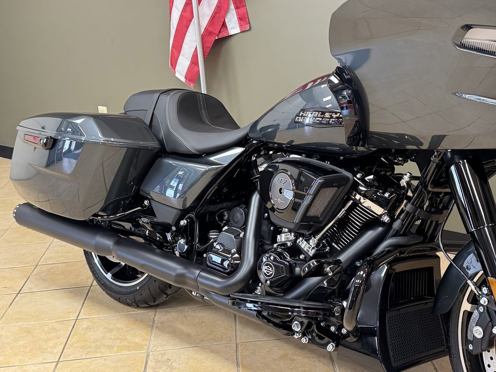 Road Glide®