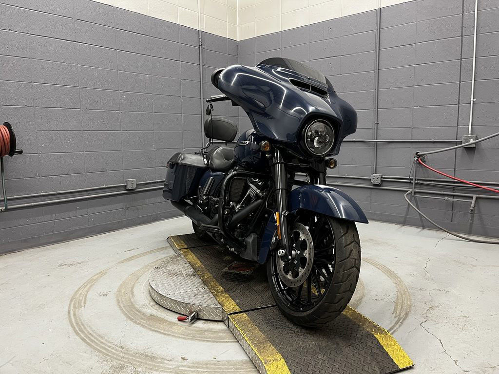 CVO® Street Glide®