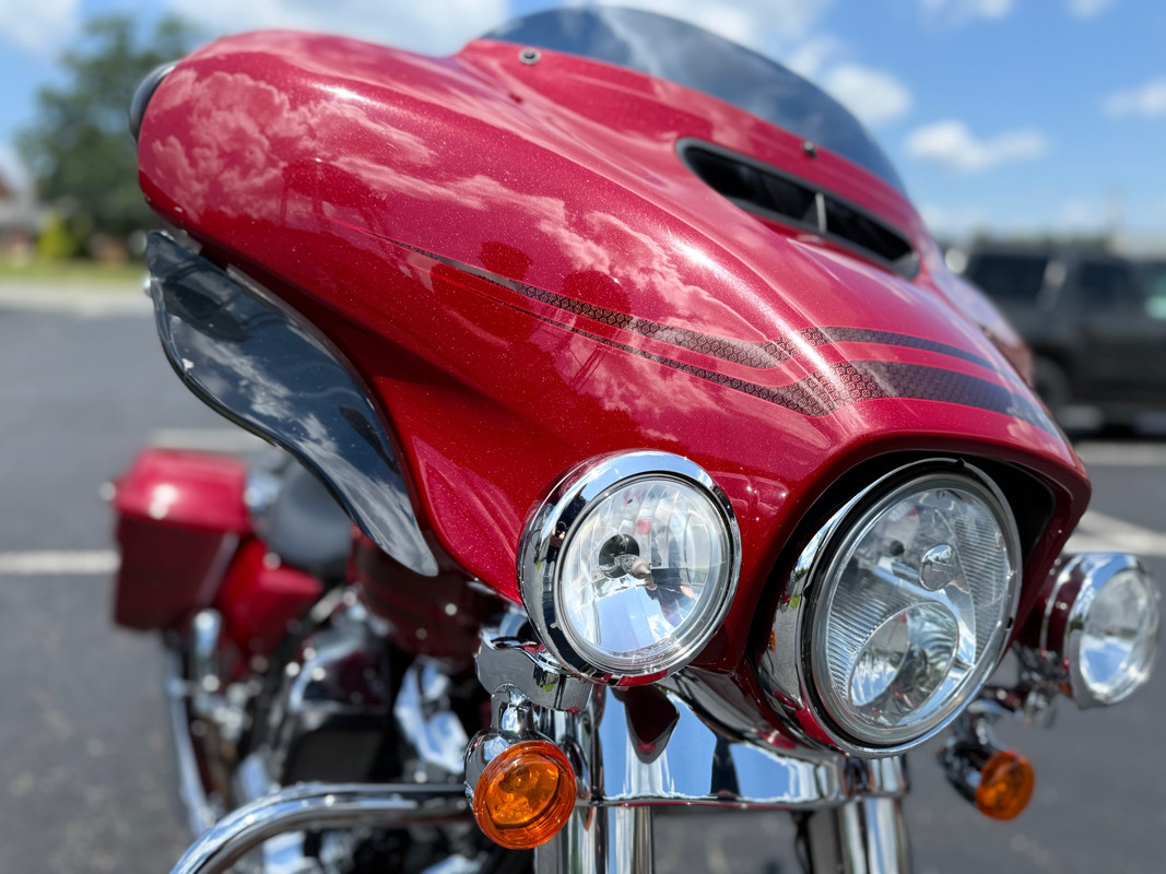 Street Glide®