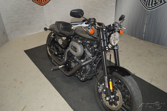 Sportster® Roadster®