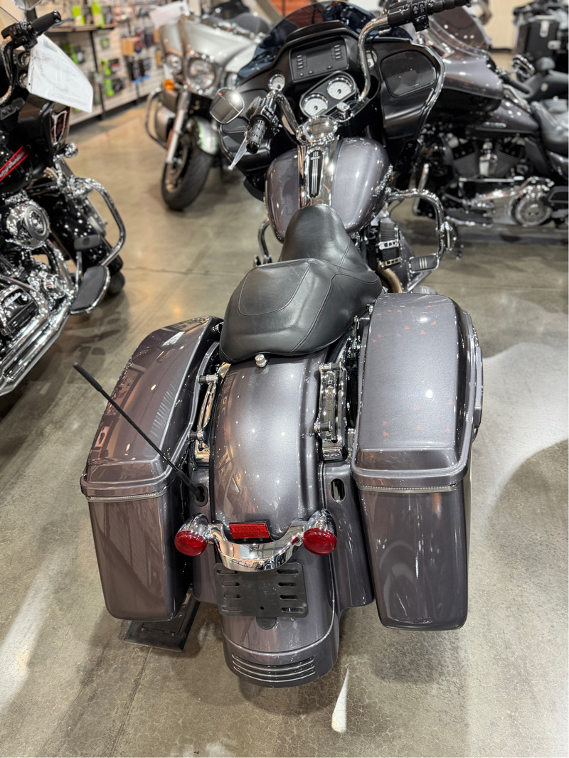 Road Glide®