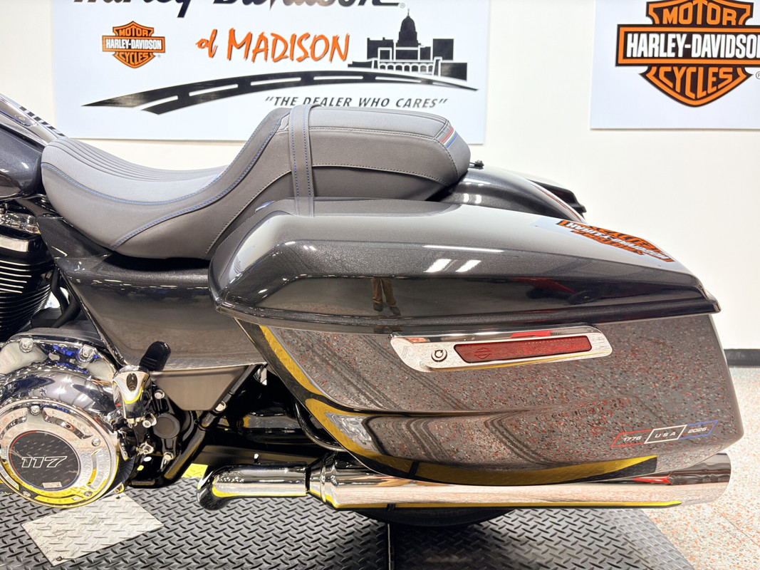 Road Glide®