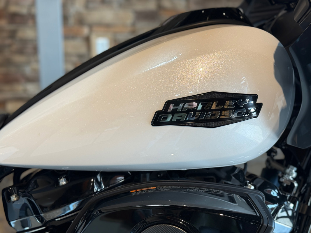 Road Glide®