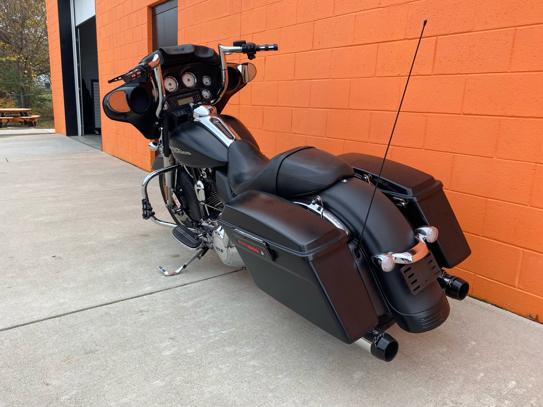 Street Glide®
