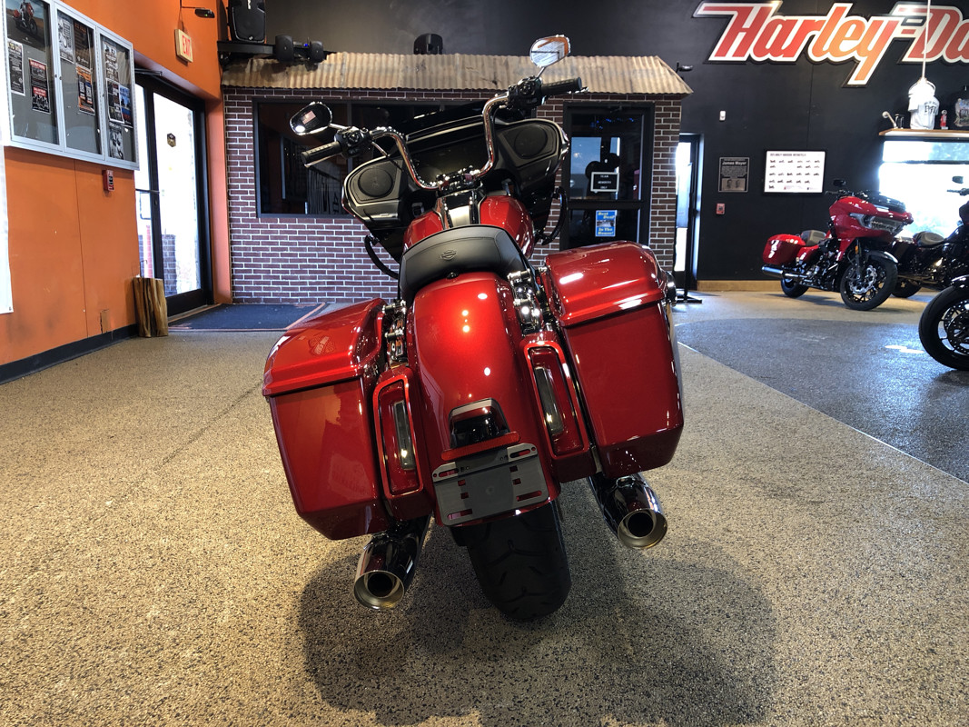 Road Glide®