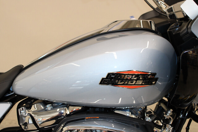Road Glide®