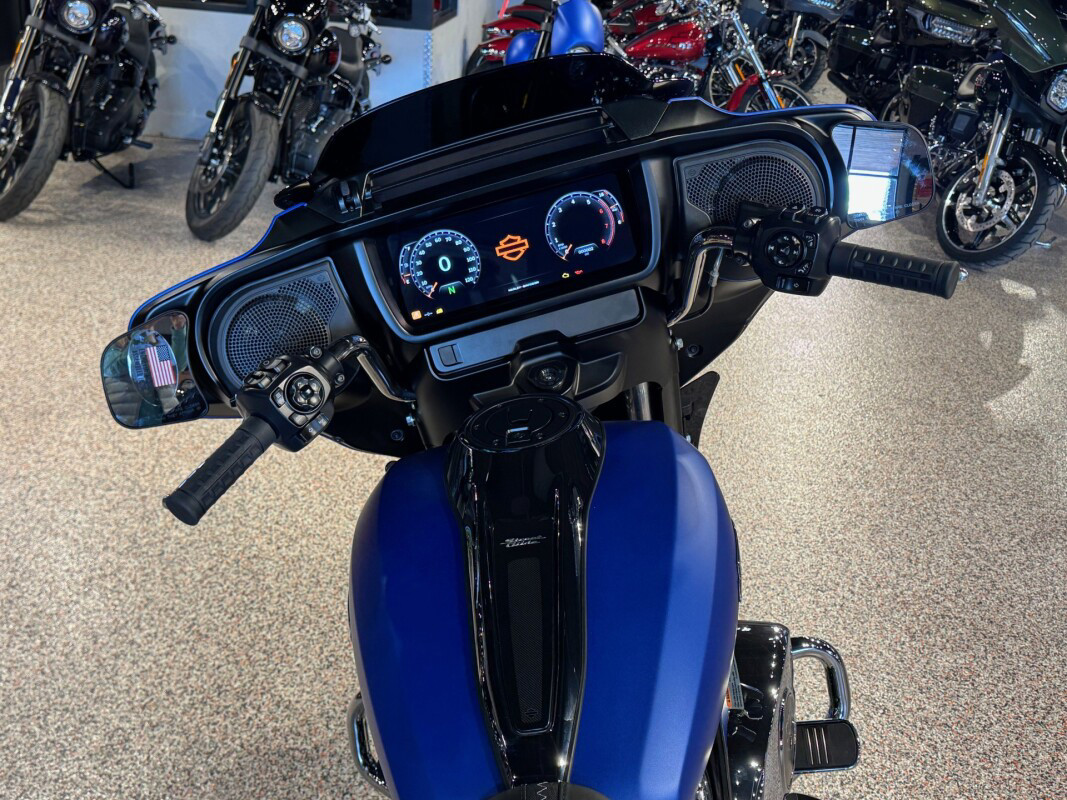 Street Glide®