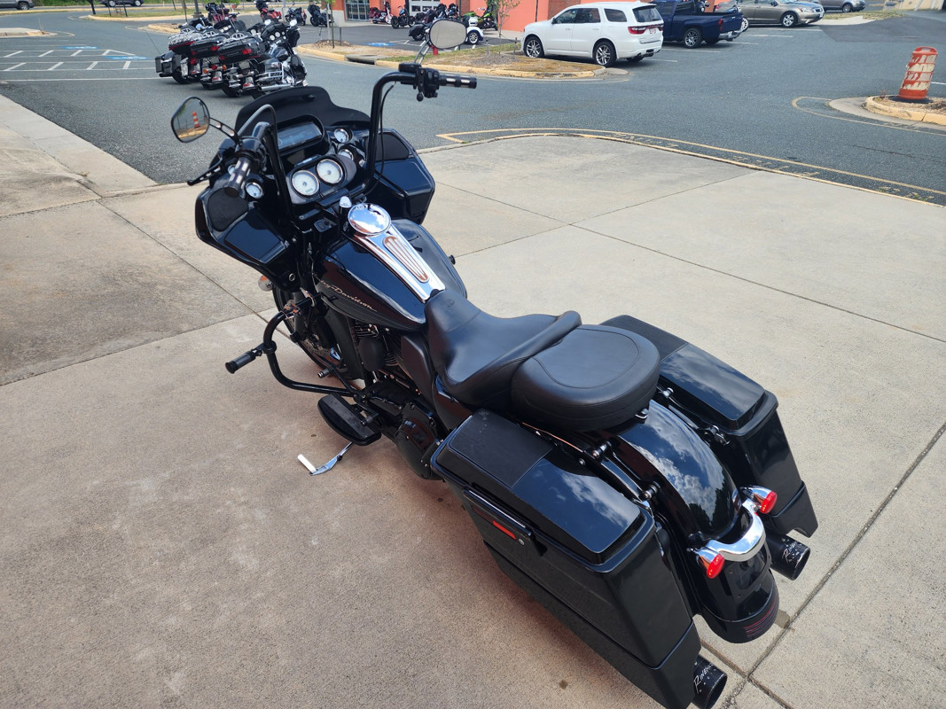 Road Glide® Custom