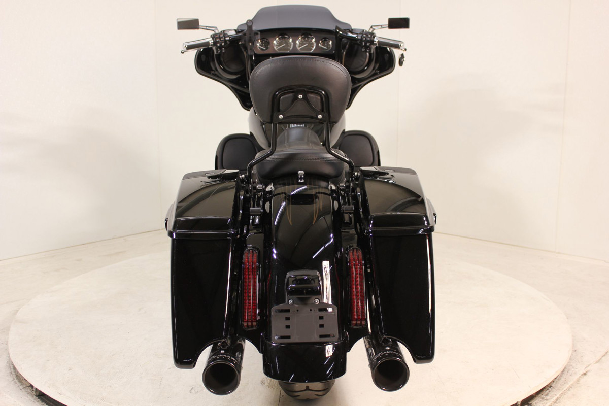 CVO® Street Glide®