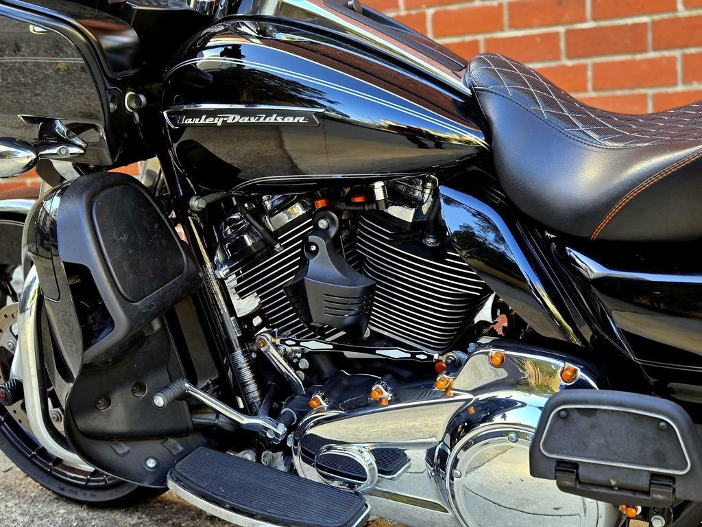 Road Glide® Ultra