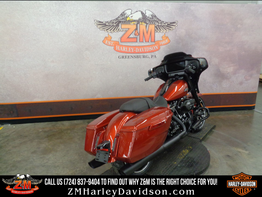 Street Glide®