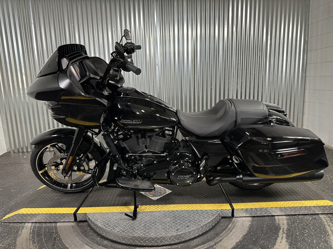 Road Glide®