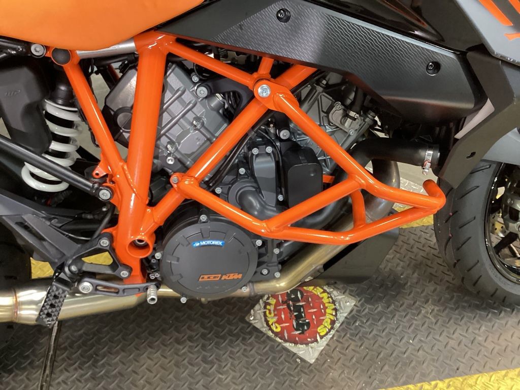 1290 Super Duke GT
