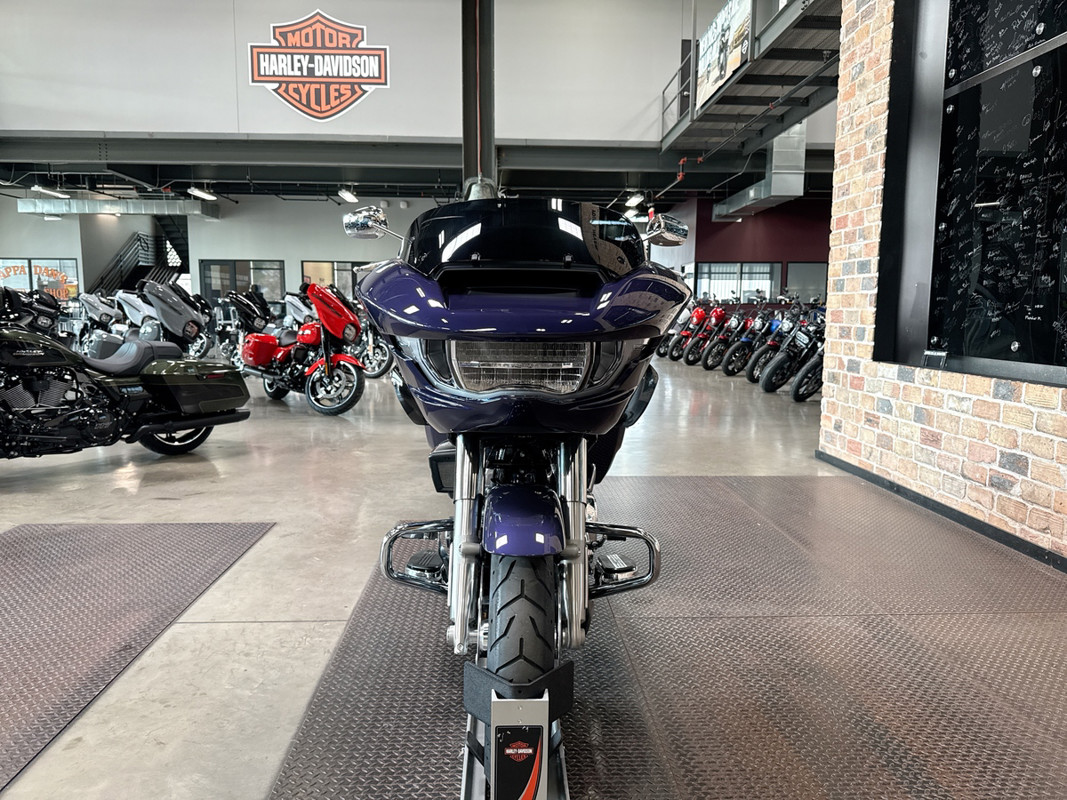 Road Glide®