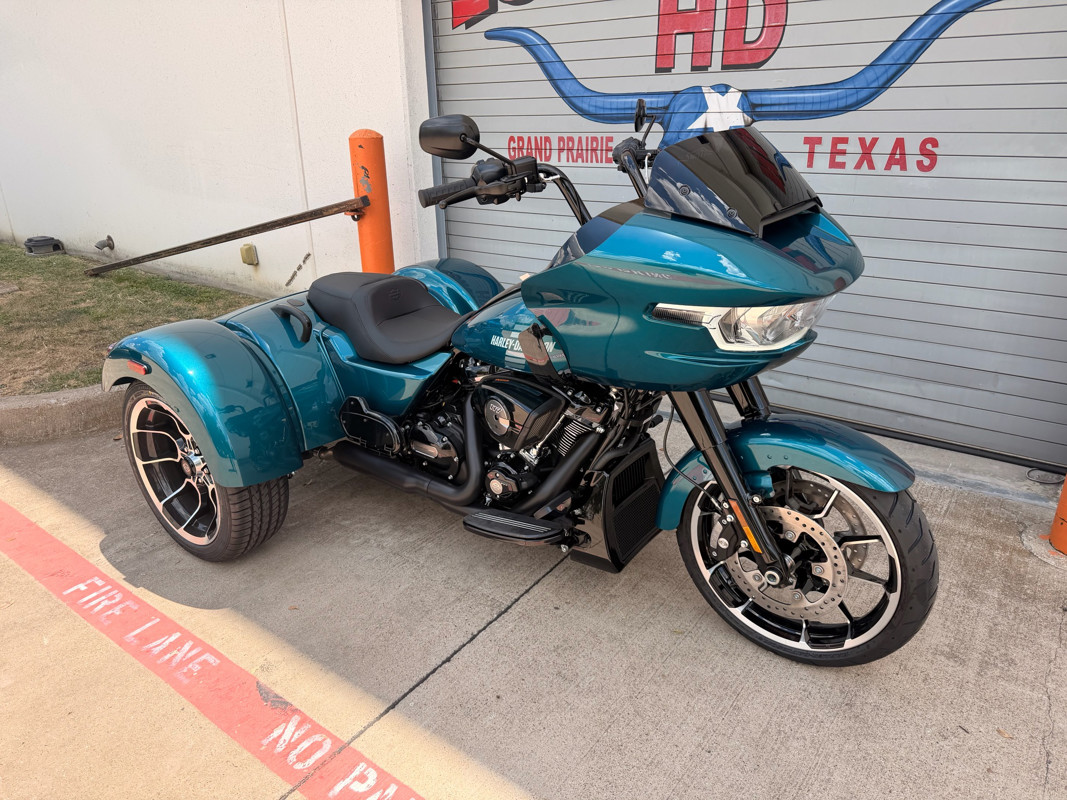 Road Glide® 3