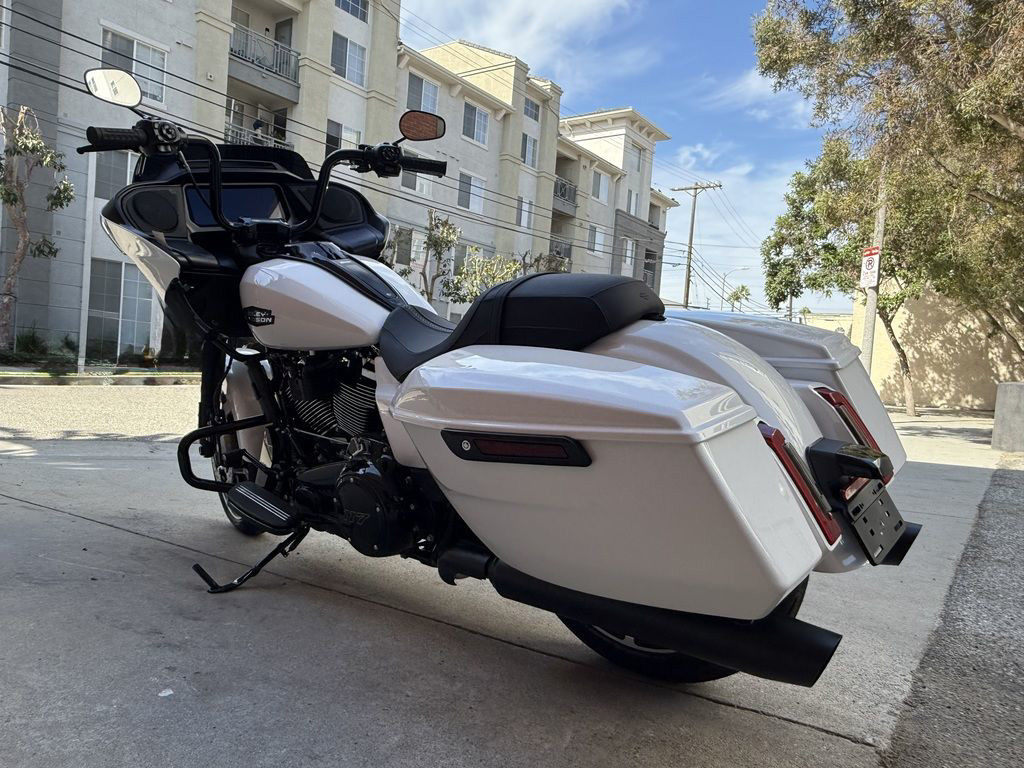 Road Glide®