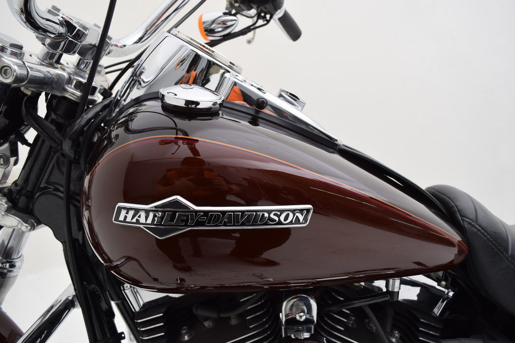 Dyna® Super Glide® Custom