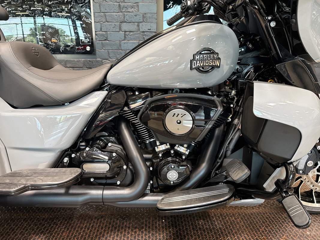 Street Glide® 3 Limited
