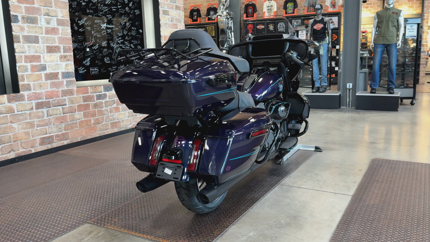 Street Glide® Ultra