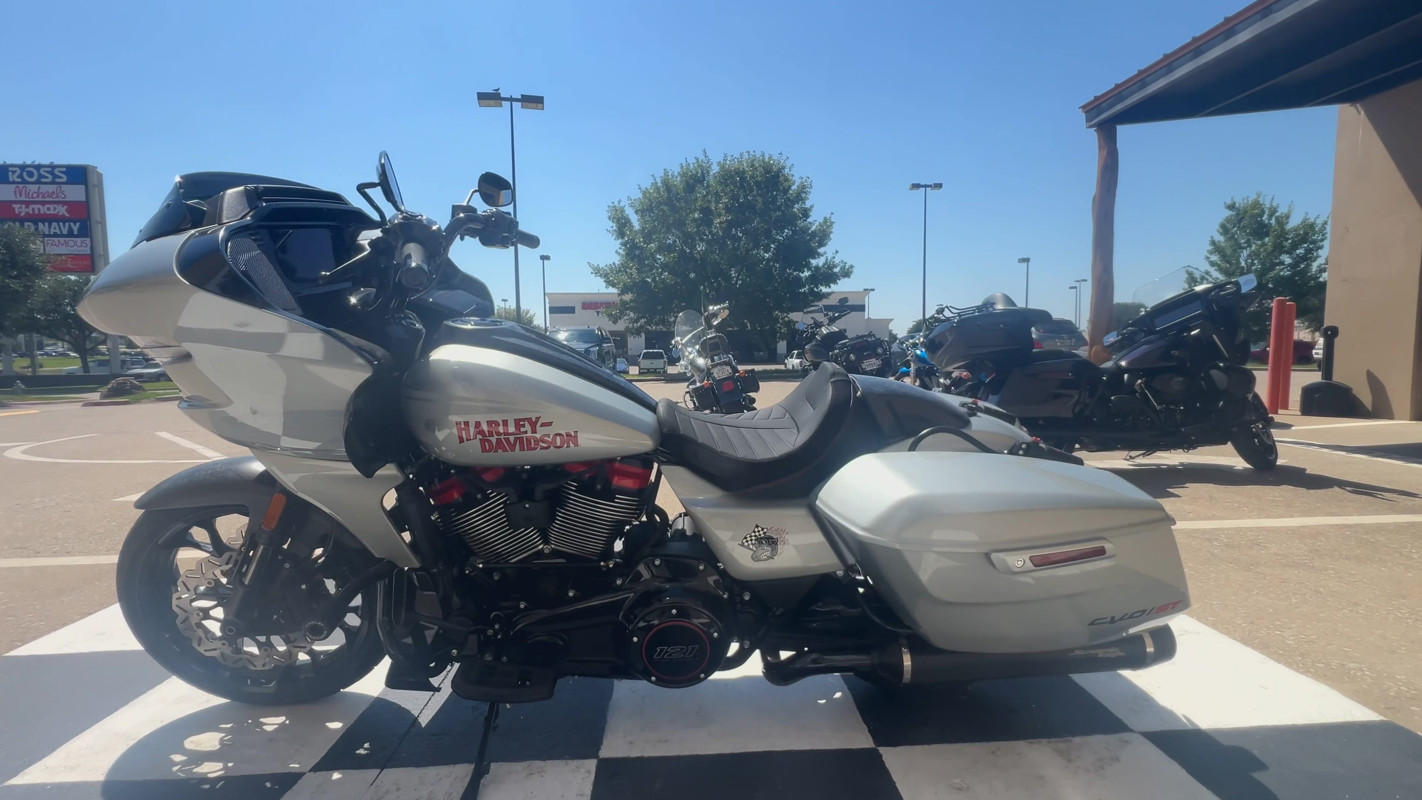 CVO® Road Glide® ST