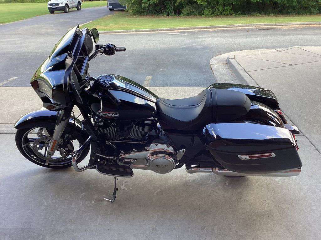 Street Glide®